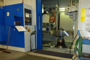 Gleason Pfauter full-depth gear grinding machine operational